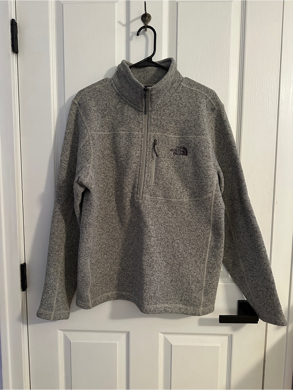 The North Face Men’s Heather Gray Quarter-Zip Pullover
